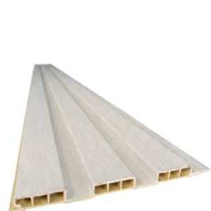 סרגל אלון מולבן (WPC Fluted Panel – Whitewashed Oak)